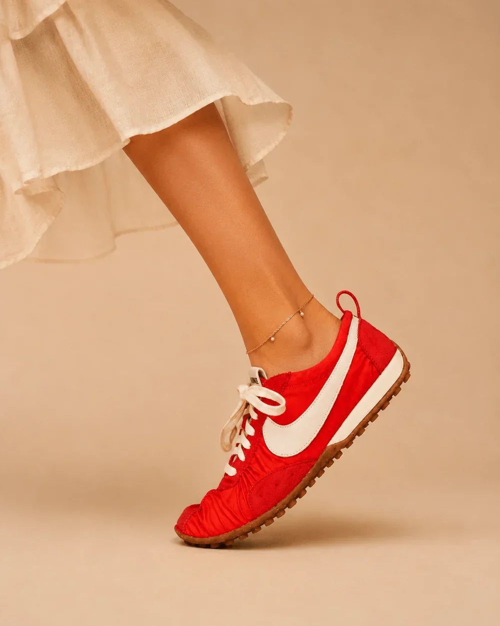 Jacquemus - Moon (Women's)