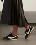 Jacquemus - Moon (Women's)