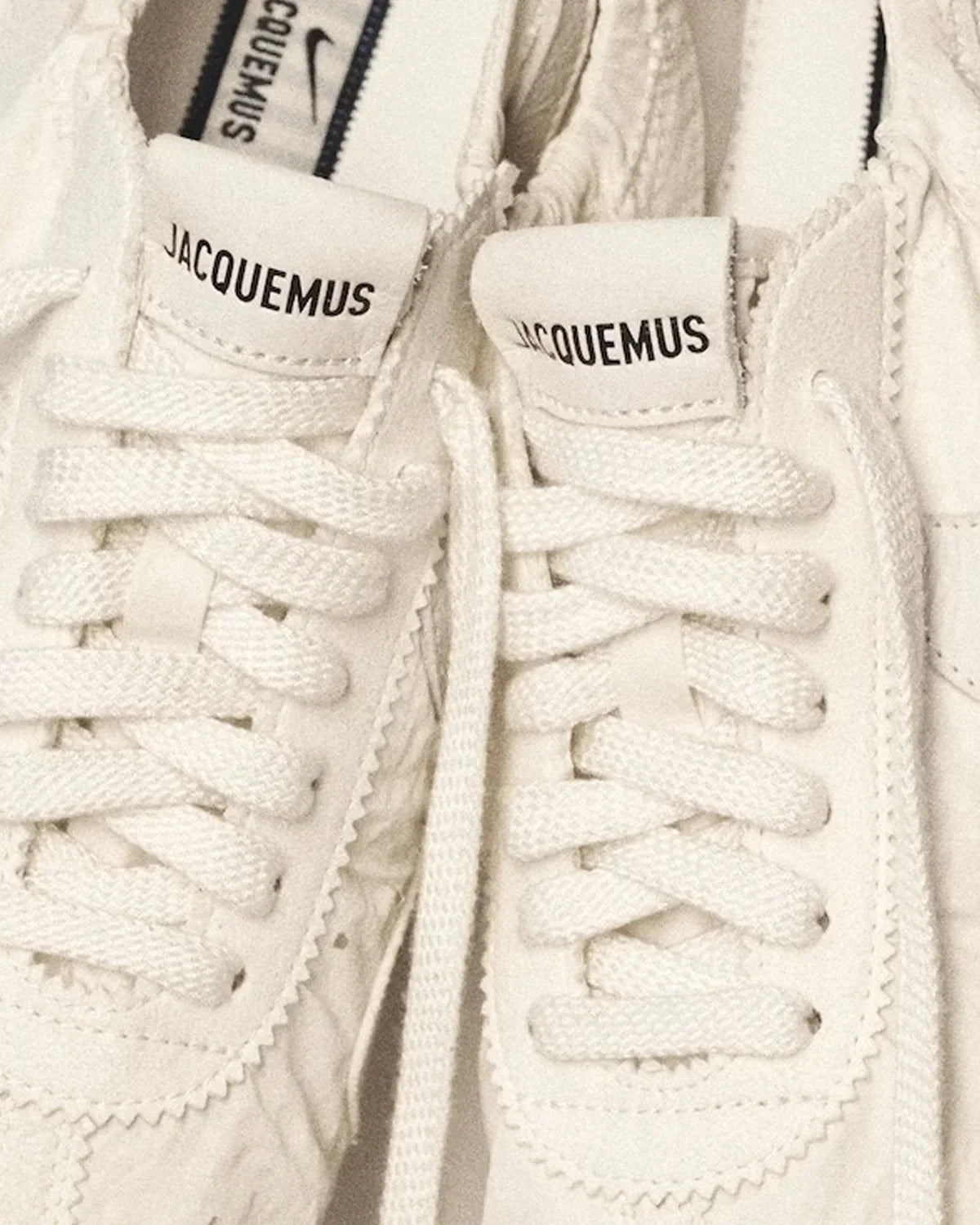 Jacquemus - Moon (Women's)